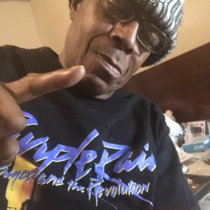 Meet your Posher, Claiborne